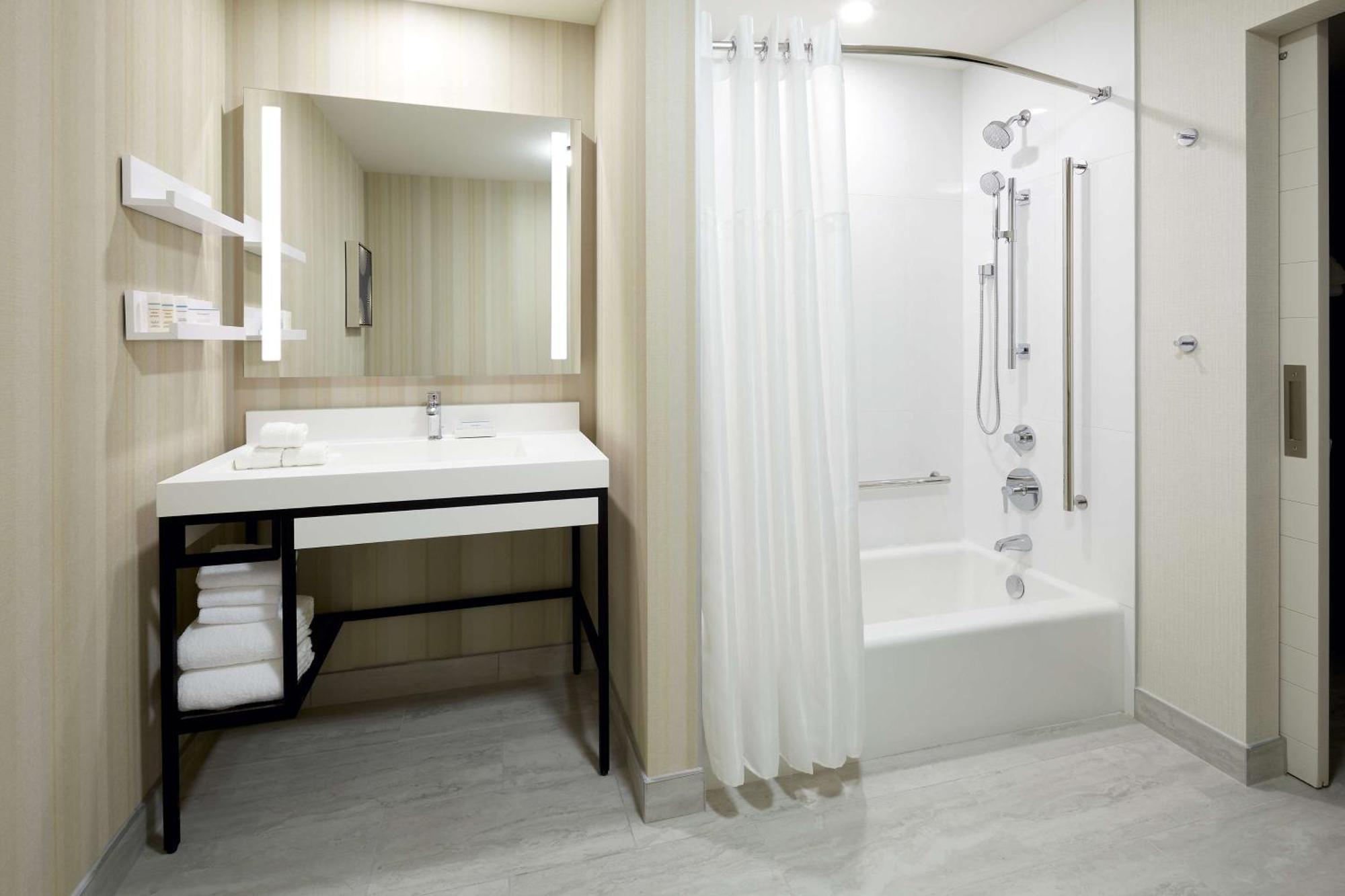 Homewood Suites By Hilton Montreal Midtown Dış mekan fotoğraf